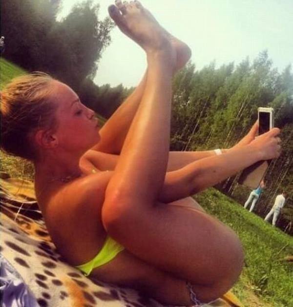 sexy selfie gone wrong